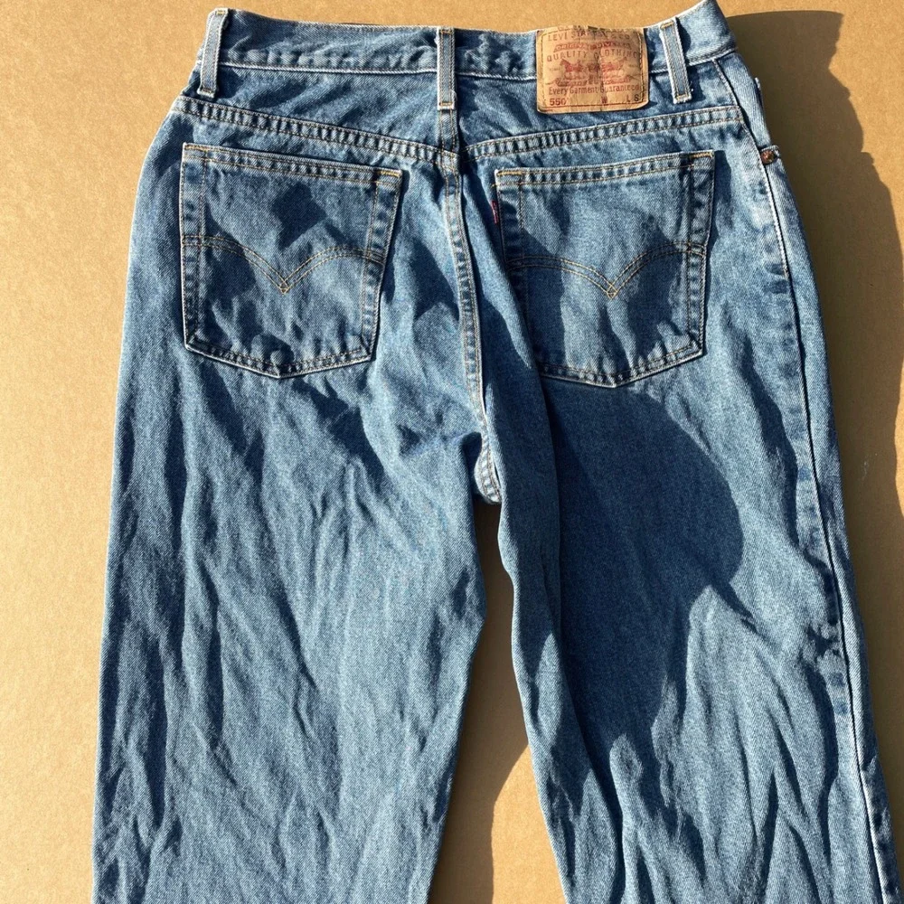 Vintage Levi's 550 Relaxed Tapered Jeans Women 14 Blue Casual High Rise Denim 90